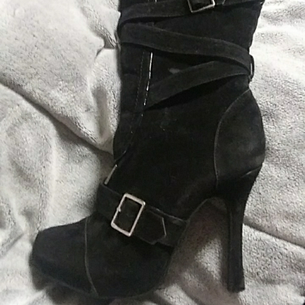 Ellie knee high buckle heeled boots